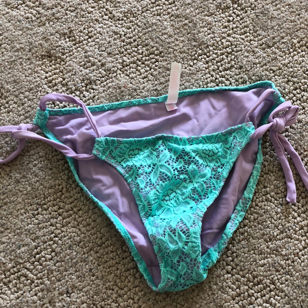 VICTORIAS SECRET bikini bottoms